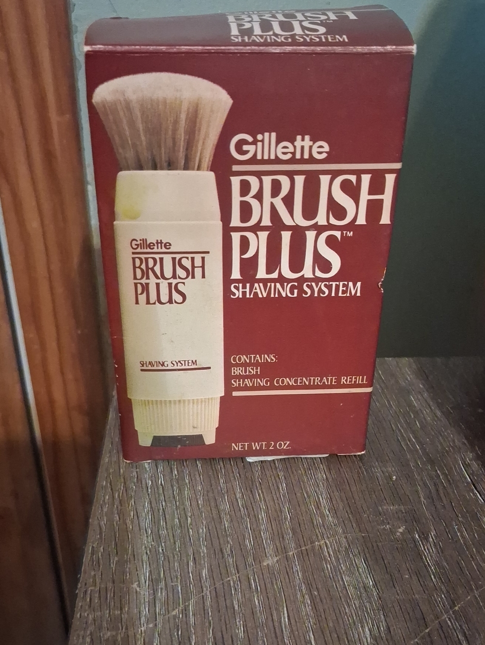 Gillette Brush Plus Shaving System – White Brush From 1984